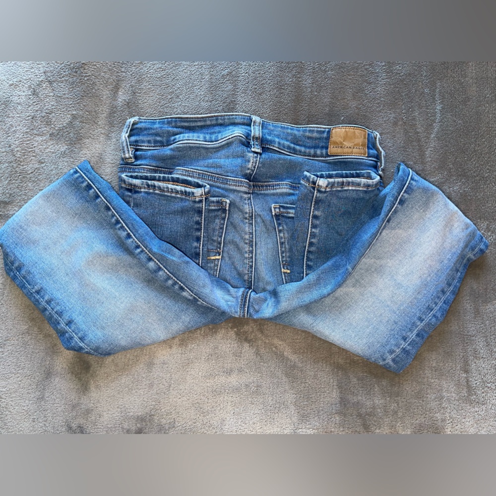 AE High Rise Jeans - Picture 3 of 4